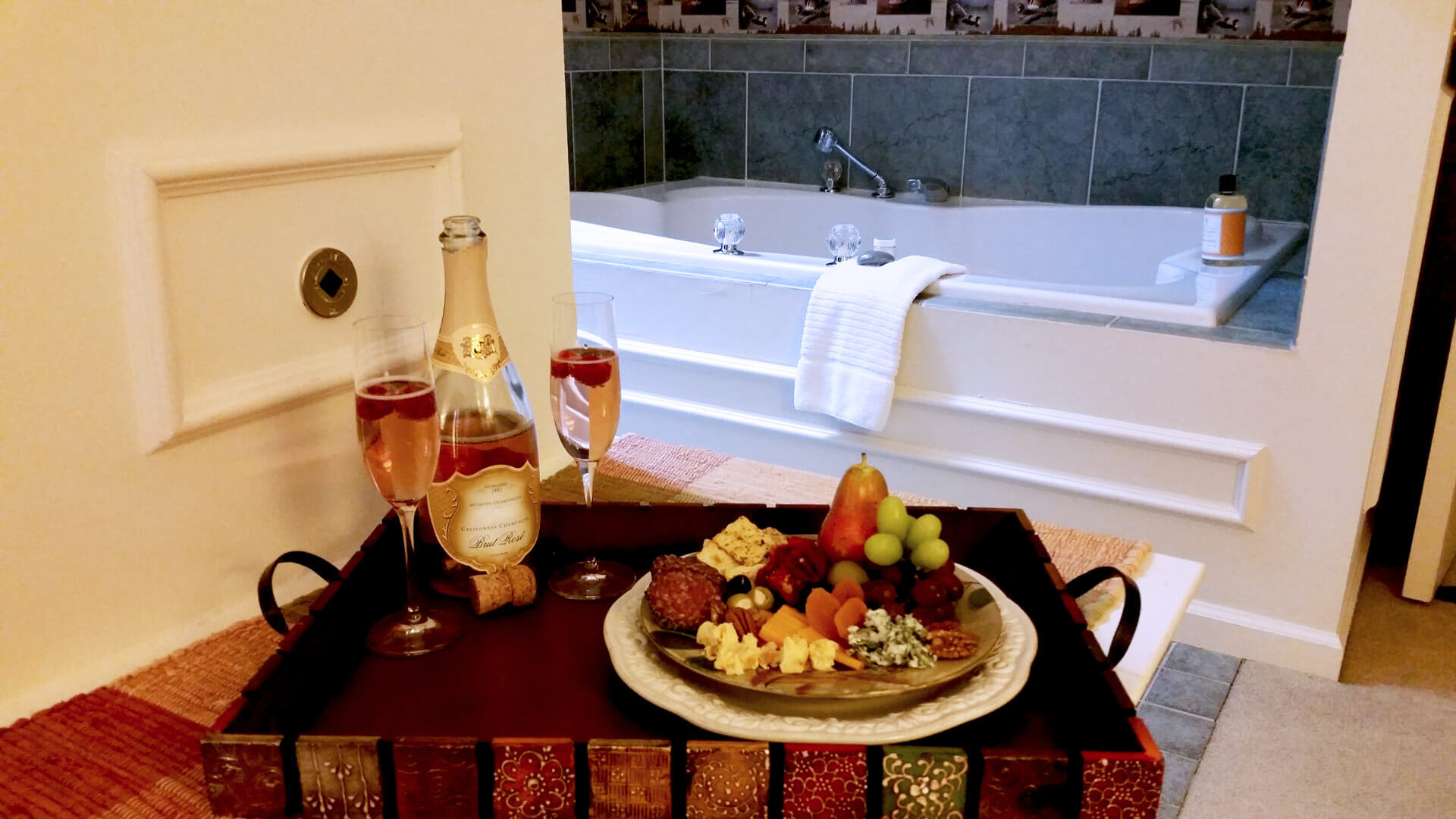 Wooden Duck Bed & Breakfast – The Greater Newton Chamber of Commerce
